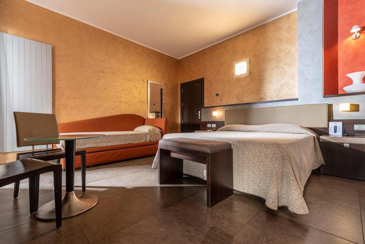 Hotel Dei Nani Jesi Esterno foto