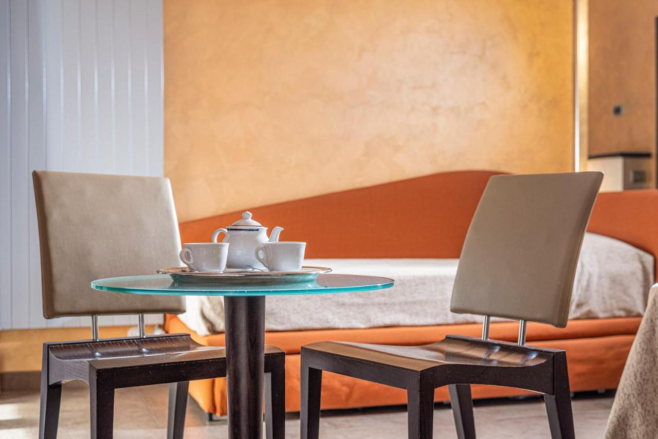 Hotel Dei Nani Jesi Esterno foto