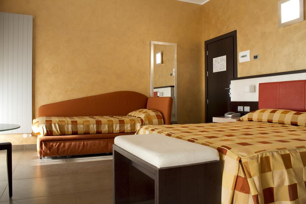 Hotel Dei Nani Jesi Camera foto